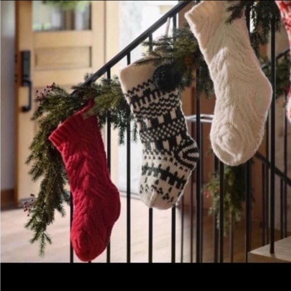 26"Faux Needle Pine & Snowberry XMAS Wreath w Bells/Garland Bundle - Picture 5 of 10